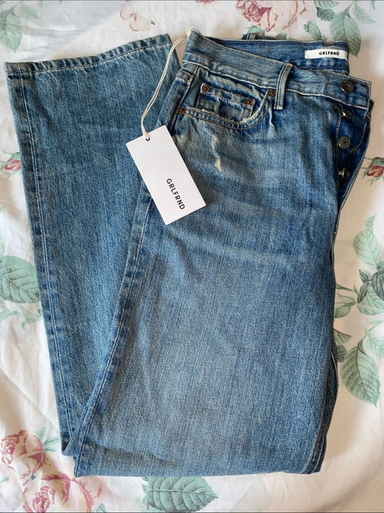 GRLFRND Denim - GRLFRND Classic Light Wash Straight Jeans